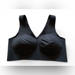 Evelyn & Bobbie Evelyn solid black bra. Sz. M